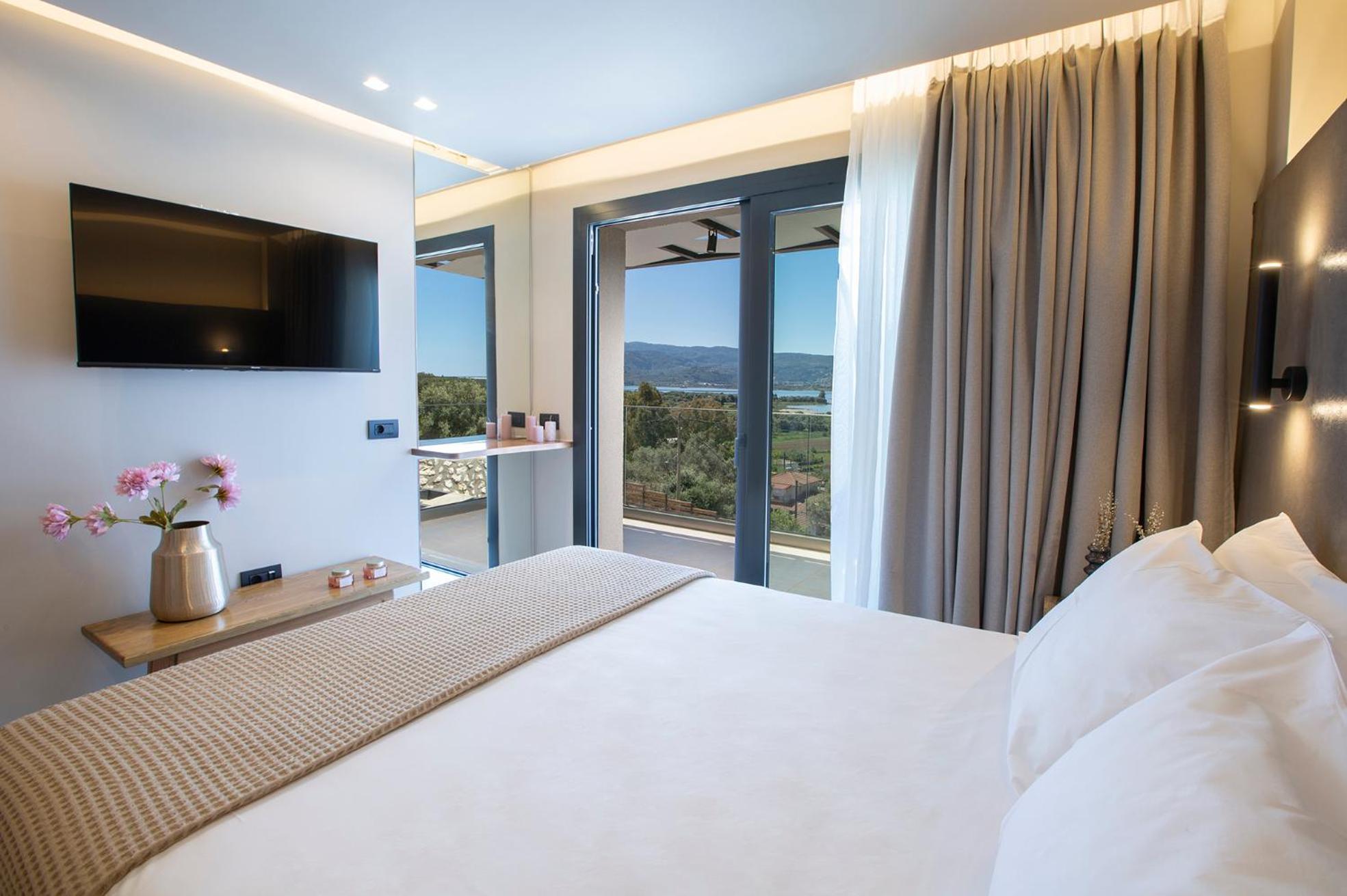 Ampolia Lefkada Villa *